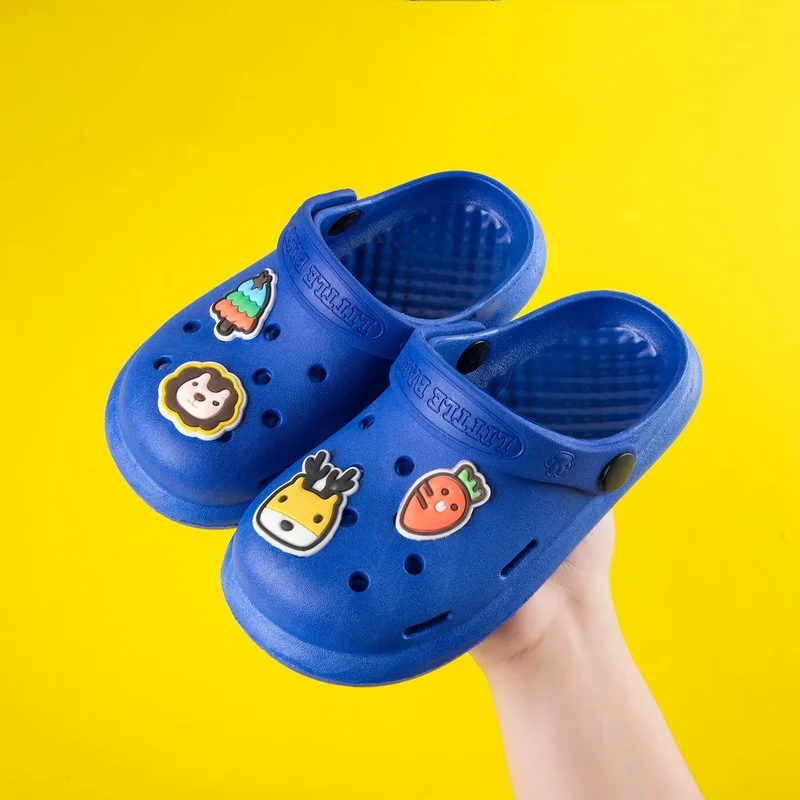 New Children's Hollow Out Slippers Boy And Girls Garden Shoes Non-slip Cartoon Cute Sandals And Slippers Children Clogs