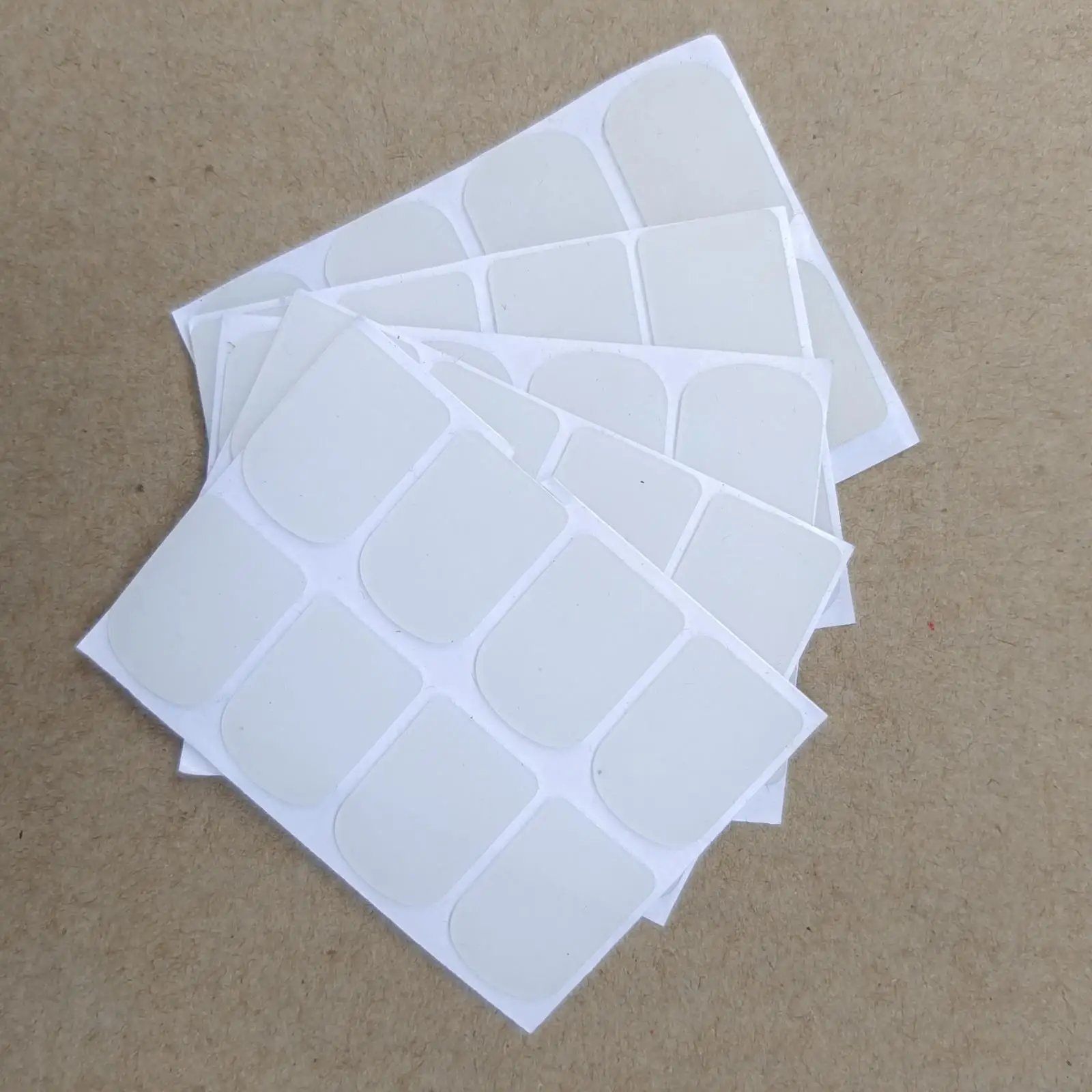 

80 Pcs Sax clarinet Mouthpiece Tooth pad transparent 0.3mm