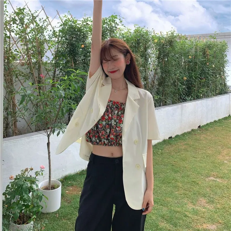 Рисунок 5 - Женский летний костюм