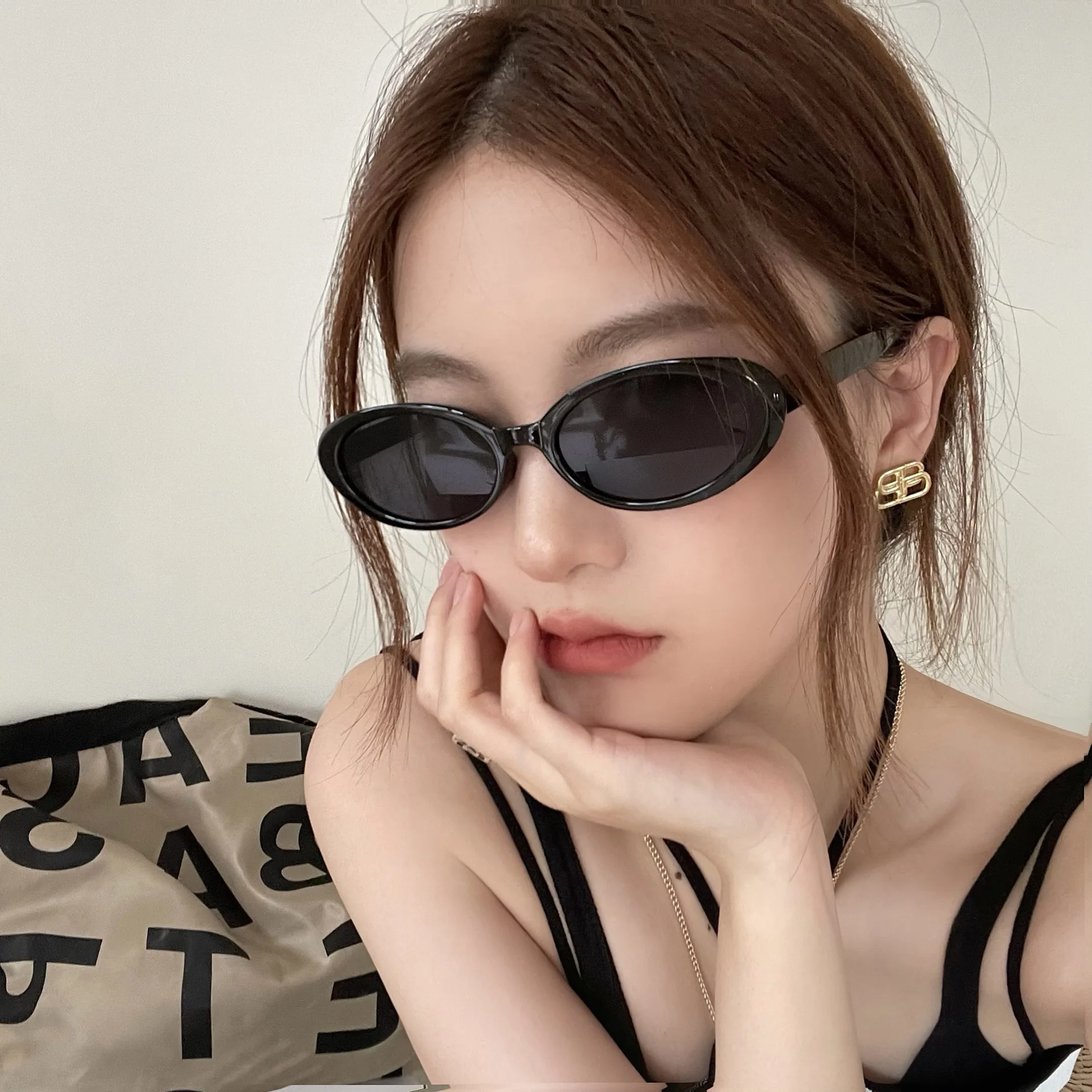

Retro Oval Sunglasses Women Cool Street Shot Sunshade Glasses Dustproof Windproof Riding Glasses UV400 Sunglasses Men