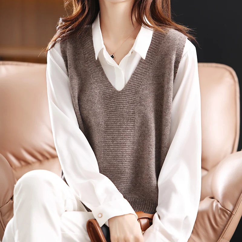 

Autumn Winter Fashion Vest Ladies Knitted Cashmere Sweater Women Sleeveless V-Neck Pullover Korean Female Vest Loose Soft Tops