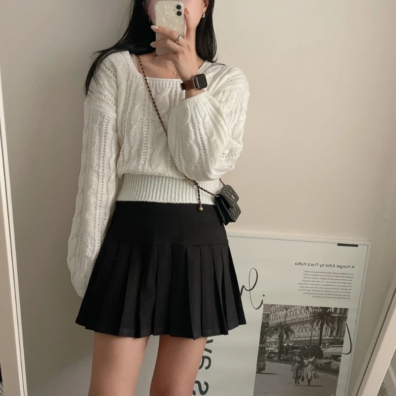 New Autumn and Winter Women's Lantern Sleeves Solid Color Square Neck Sweater Elegant Pullover Long-sleeved Knitted Sweater