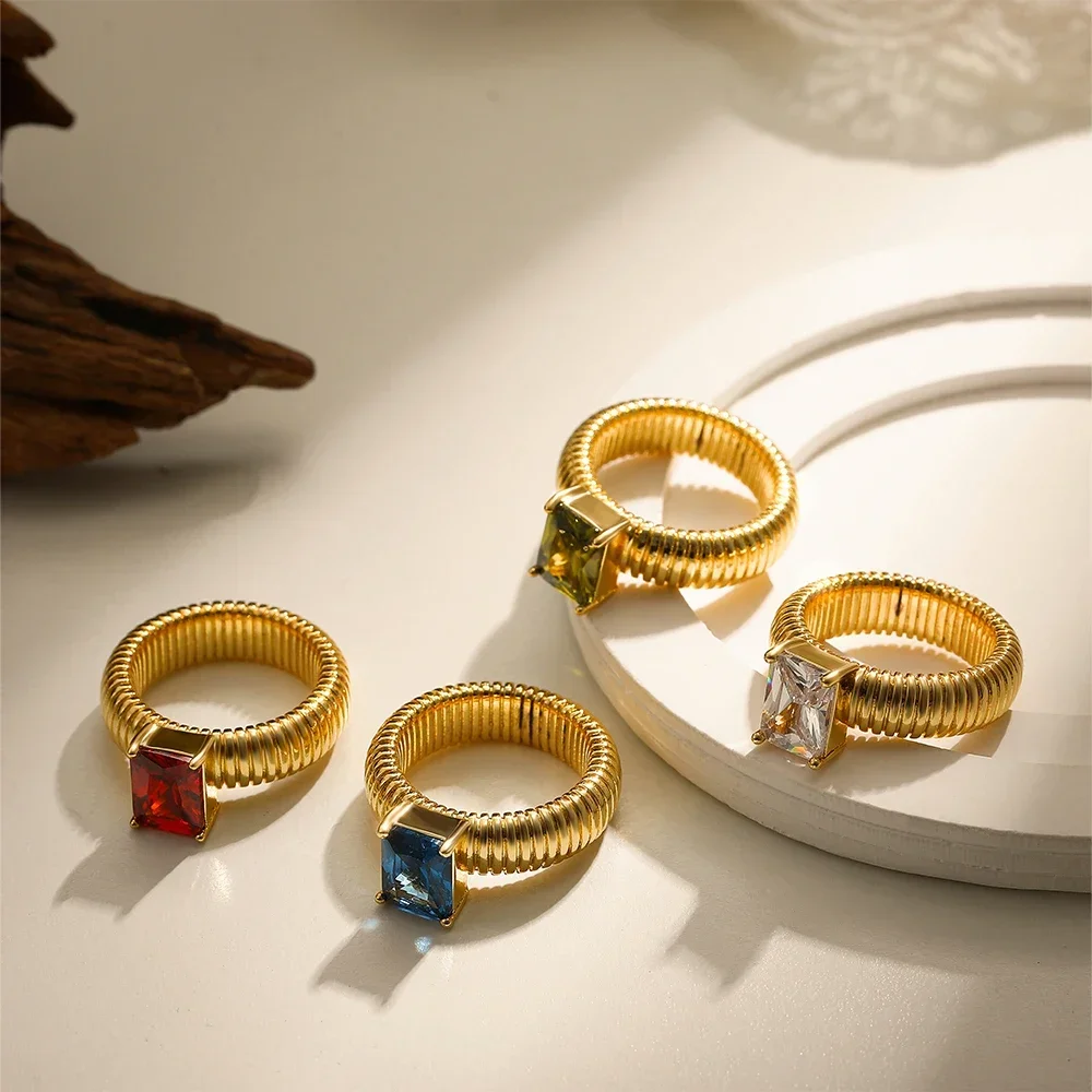18K Gold Plated Chunky Crystal Striped Ring with Shiny Zircon