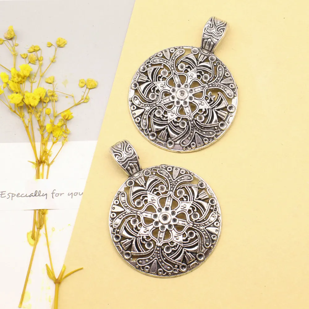 

1pcs 46x61mm Disc Flowers Pendants Pendants For Jewelry Girls Craft Jewelri Antique Silver Color