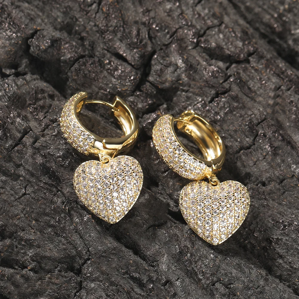 Light New Heart Shape Mirco Pave Bling Bling Iced Out Cubic Zircon Prong Setting Brass Earrings Fashion Hip Hop Jewelry BE040