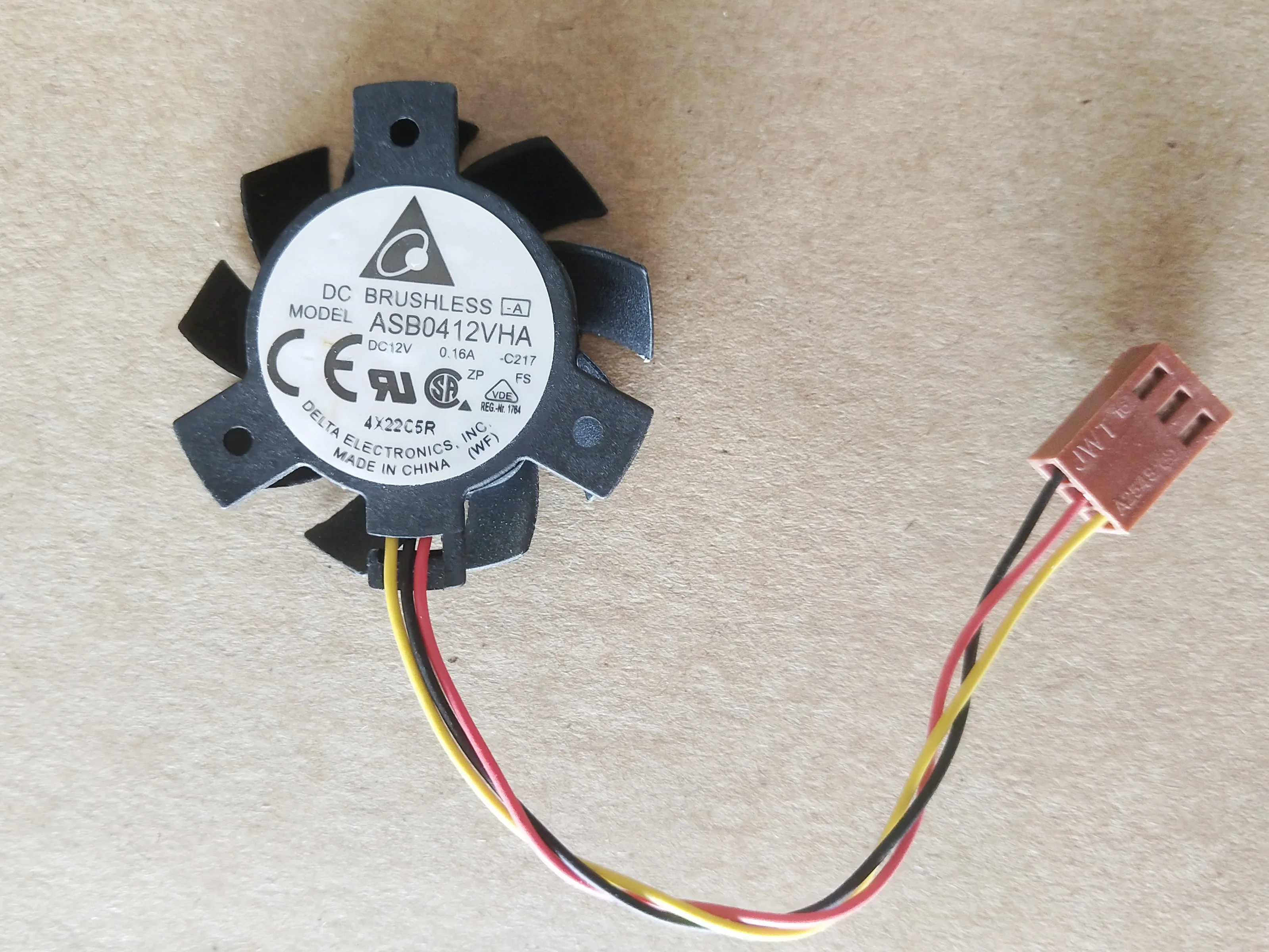 Новый Бесплатная доставка вентилятор охлаждения для HP OMNI TPC-P002 305-5317CN 5116cx 105-5138CX 105-5338CN все в одном GPU Вентилятор охлаждения