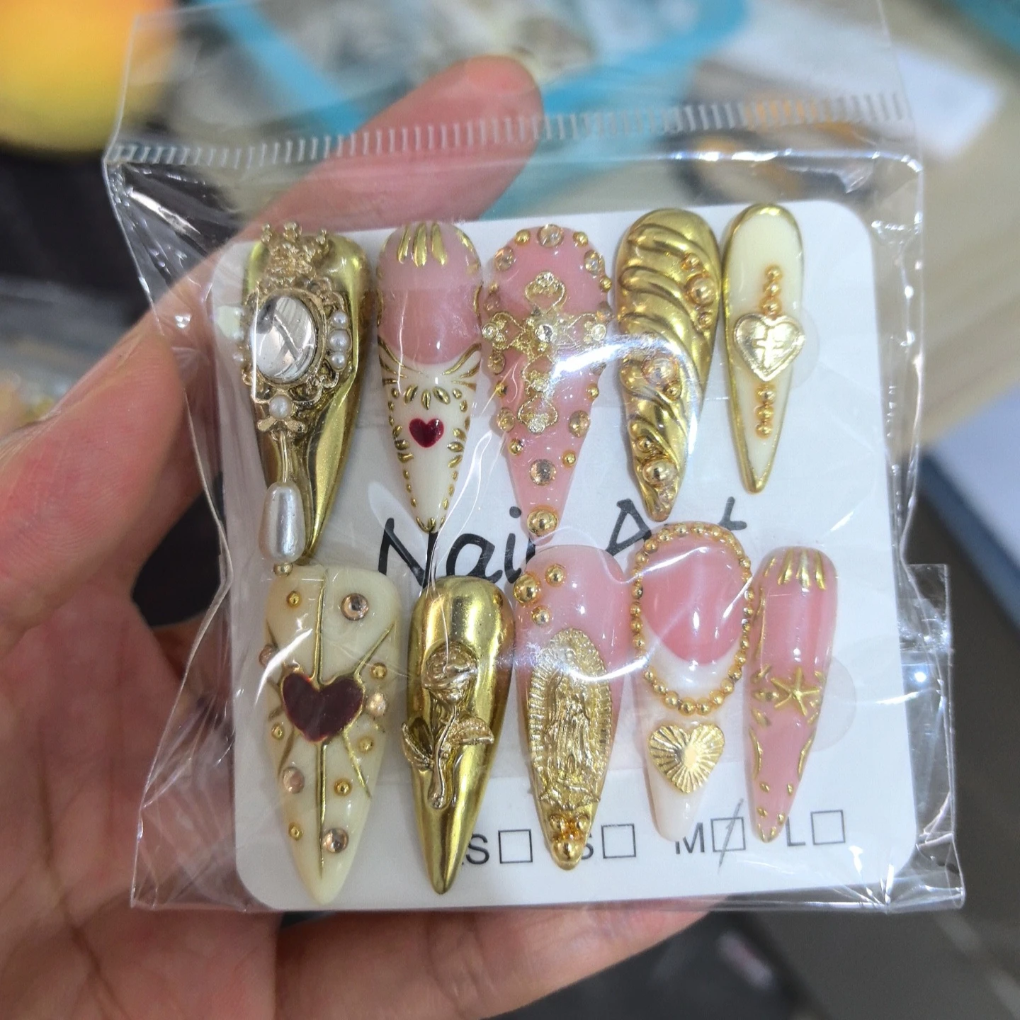 10pcs Retro Golden Almond Handmade Press on Nails
