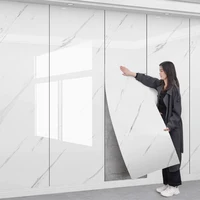 1 ม้วน 40 ซม.หินอ่อนเลียนแบบกระเบื้องเซรามิคติดด้วยตนเองวอลล์เปเปอร์โฟมหนาห้องนั่งเล่นกันน้ำและสติ๊กเกอร์ติดผนังป้องกันการเปรอะเปื้อน 1