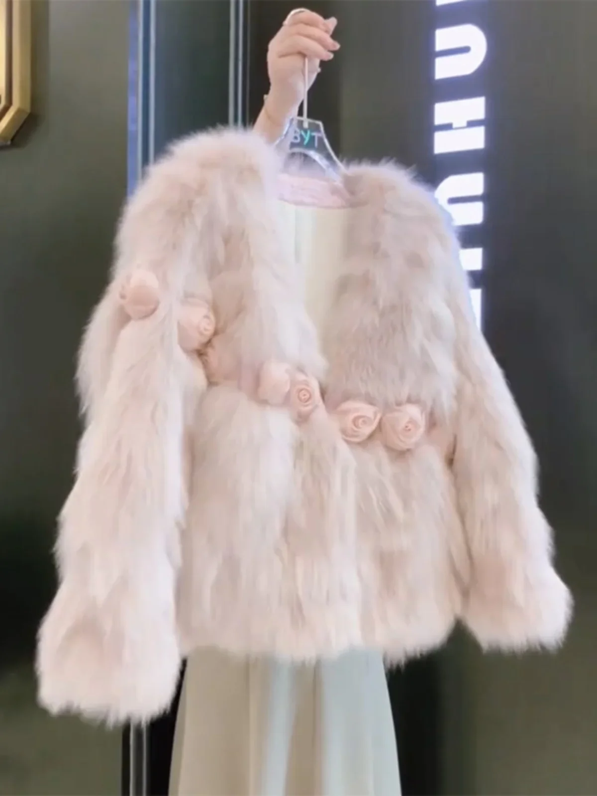 Advanced Pink Flower Imitation Fox Fur Coat Woman 2023 New Autumn and Winter Gentle Warm Long Sleeve Faux Fur Cardigan Female