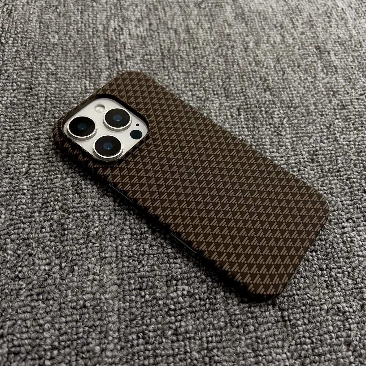 ตัวเลือกสินค้า เคสกันกระแทก คาร์บอนไฟเบอร์ ลายพระอาทิตย์ตก สำหรับ iPhone 17/16/15/14/13/12 Pro Max