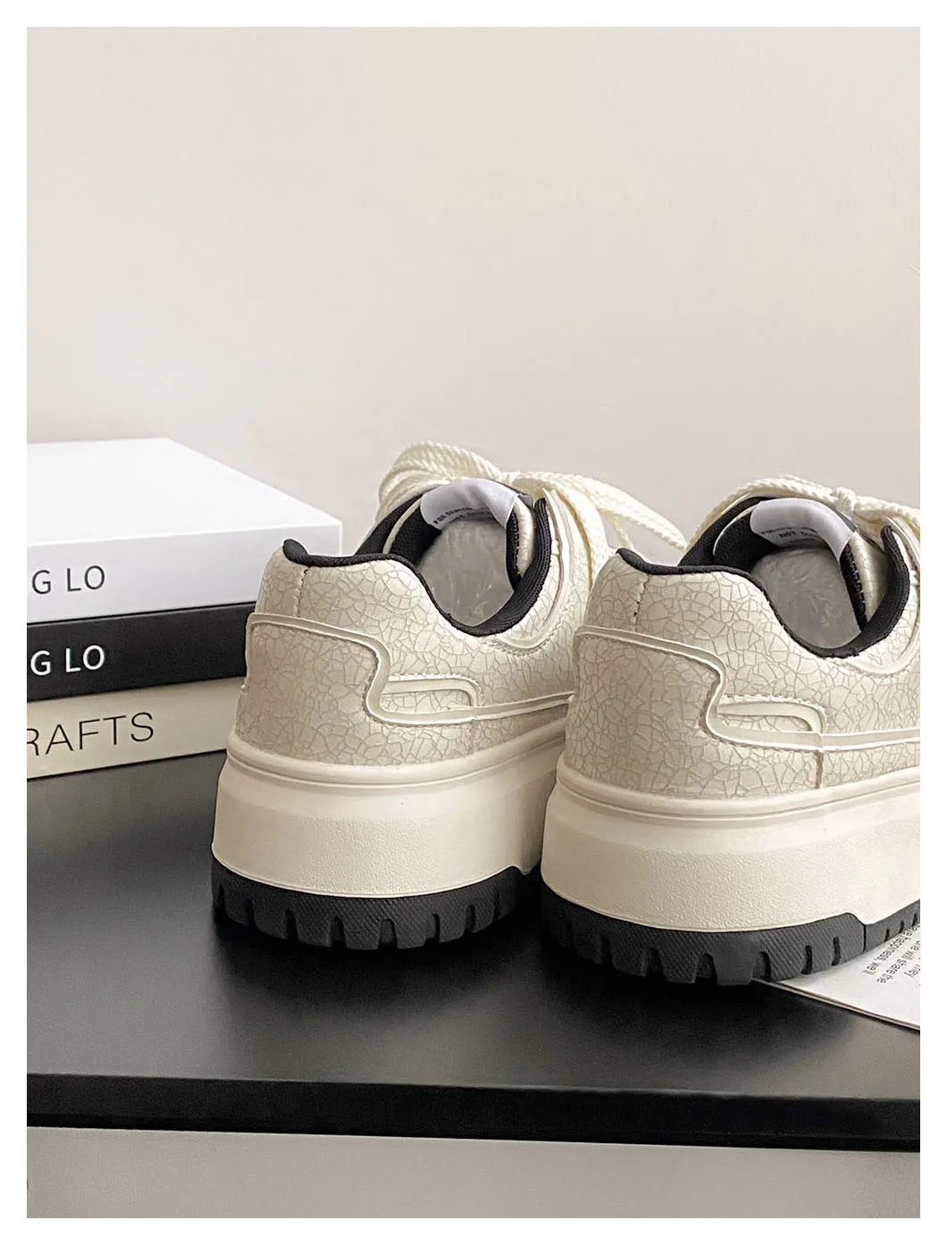 Thick Soled Heels Comfortable Women's Shoes Fashionable New Casual Flat Shoes Lightweight Sports Women Casual Board Shoes 24-182