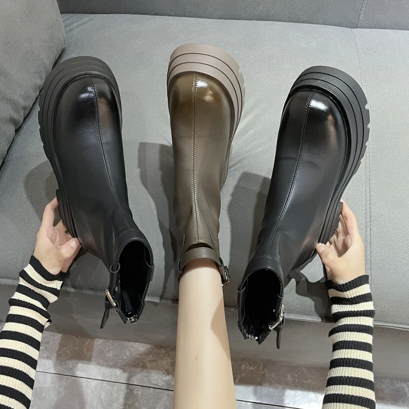 

Женские ботинки челси, женская обувь на платформе, ботинки на плоской подошве, женская зимняя обувь, клоги на молнии с круглым носком, в стиле рок, Лолита 2023, по щиколотку