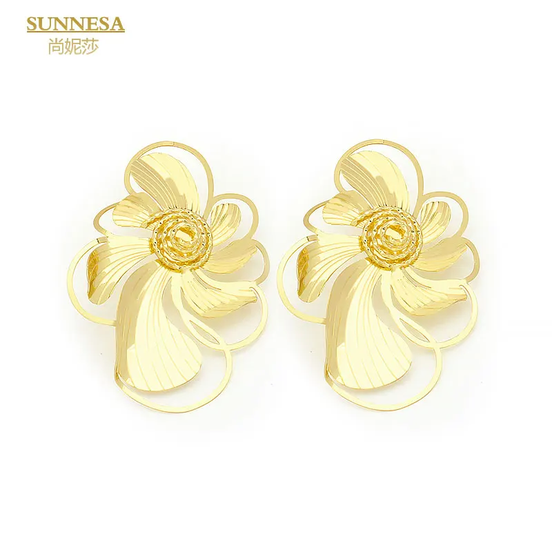 SUNNESA Gold Color Flower Design Mirror Side Clip Earrings Fashion Dubai Jewelry African Big Earrings for Women