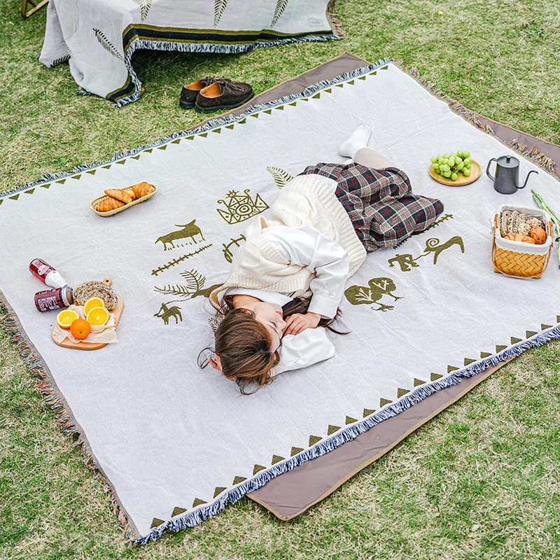 Naturehike Ultrasonic Picnic Mat Skin-friendly Outdoor Camping Tent Floor  Cloth Picnic Damp Proof Mat For 10-16 People - AliExpress