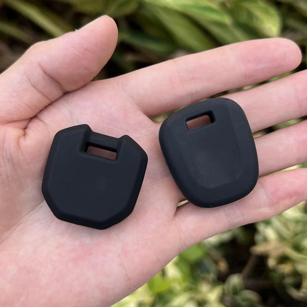 Silicone Car Key Case Motor Cover Shell for Suzuki Swift Liana Vitara GSX250R DL250 Gixxer 155 Motorcycle Keychain Accessories key case key case cover