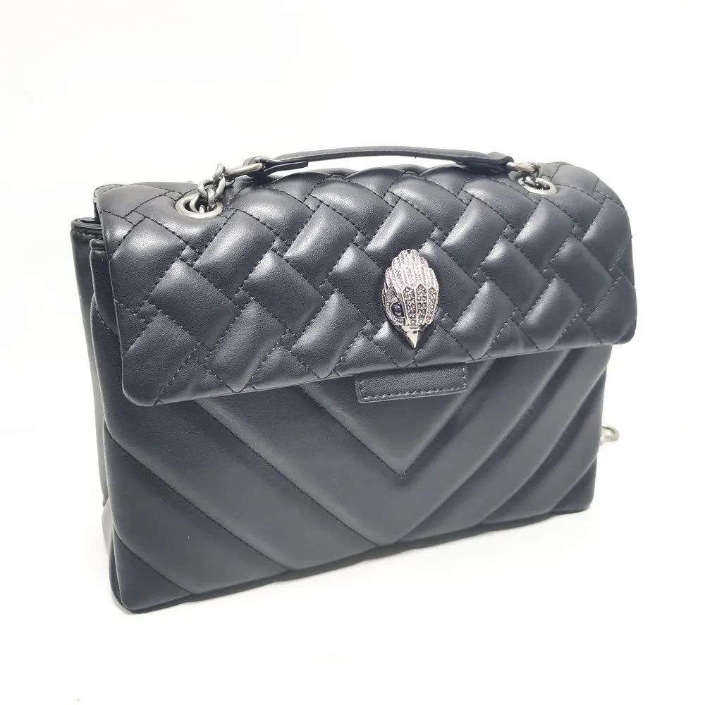 Auténtico Bolso Bandolera Louis Vuitton Acolchado G0-14 PM en Negro 