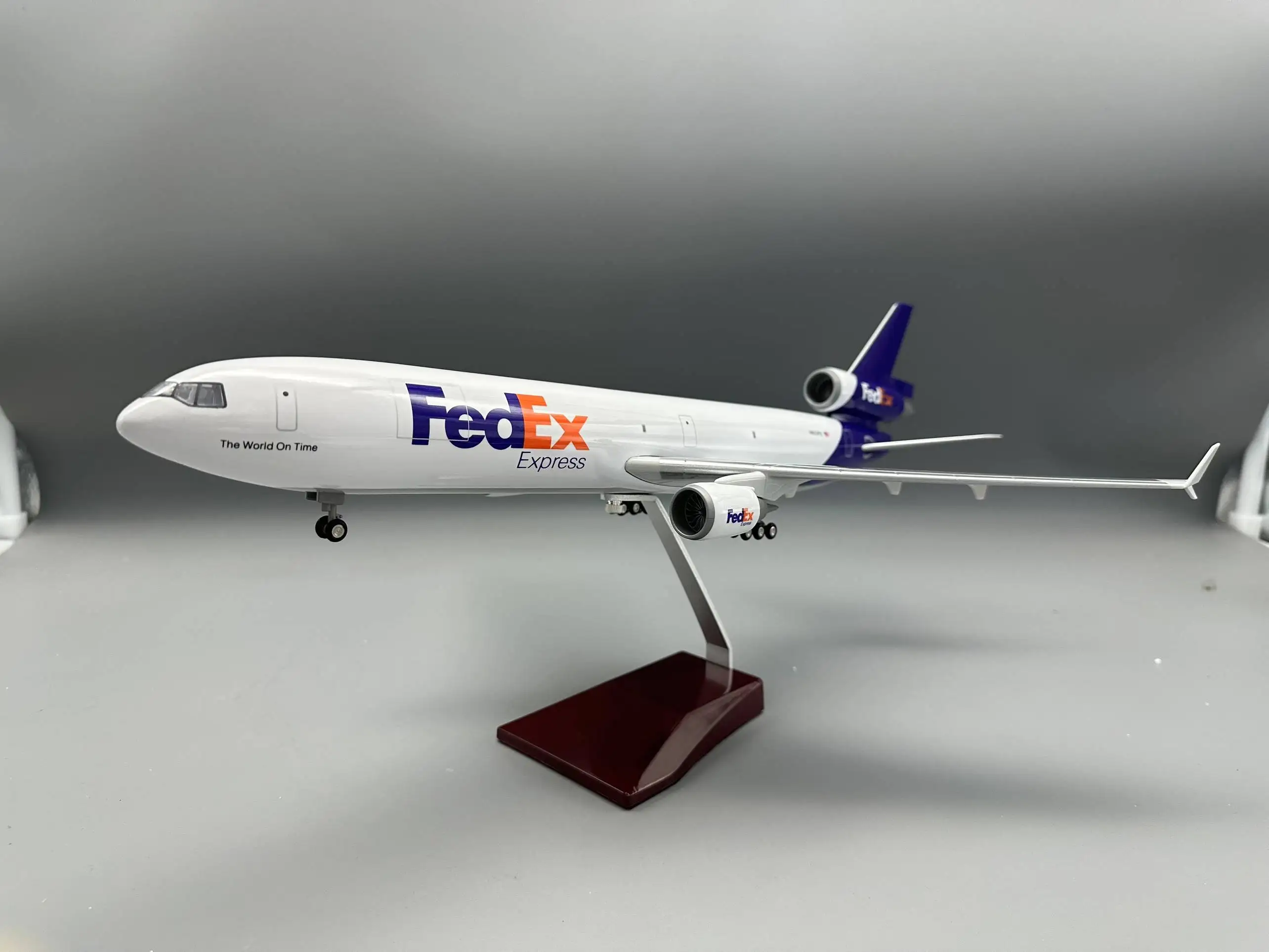 MD11 FedEx 화물 항공 47cm 1:130 스케일 모형 비행기 MD-11 레진 비행기 랜딩기어 및 바퀴 포함 항공기 장식품 선물