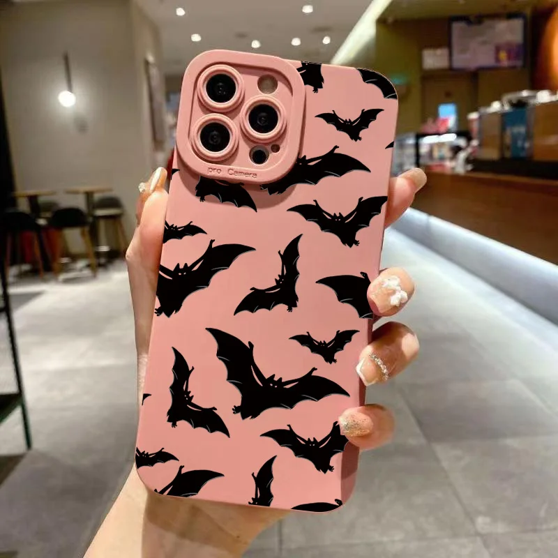 Bat Print Silicone Phone Case - Stylish and Durable Protective Cover
