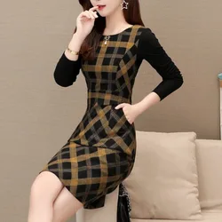 Spring and Autumn Women's Round Neck Long Sleeve Panel Plaid Pockets Slim Midi Vintage Fashion Casual Formal Office Lady Dress