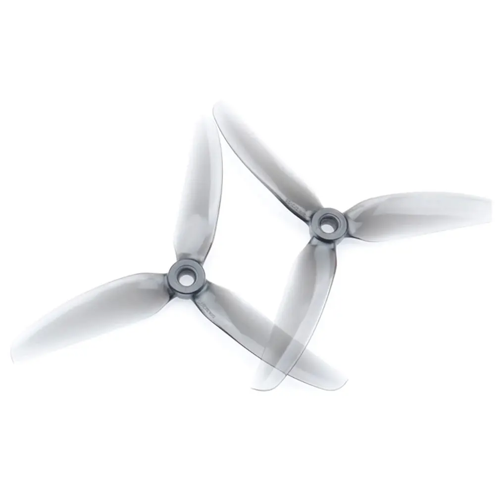 Profil des hélices de course 5 pouces PC 5x4.3x3v2s pour drone FPV, avec moyeu central renforcé.