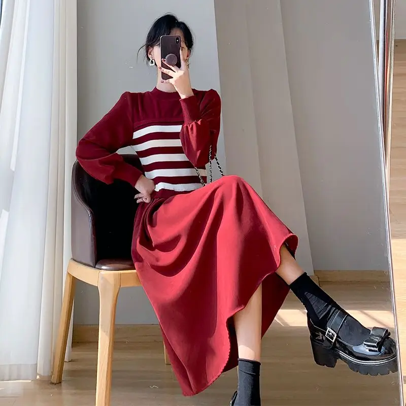 

Korea Fake Two Piece Dress Spliced Long Sleeve Casual O-Neck Pullover Striped Knee-Length Dress Knitting Dresses Autumn Winter