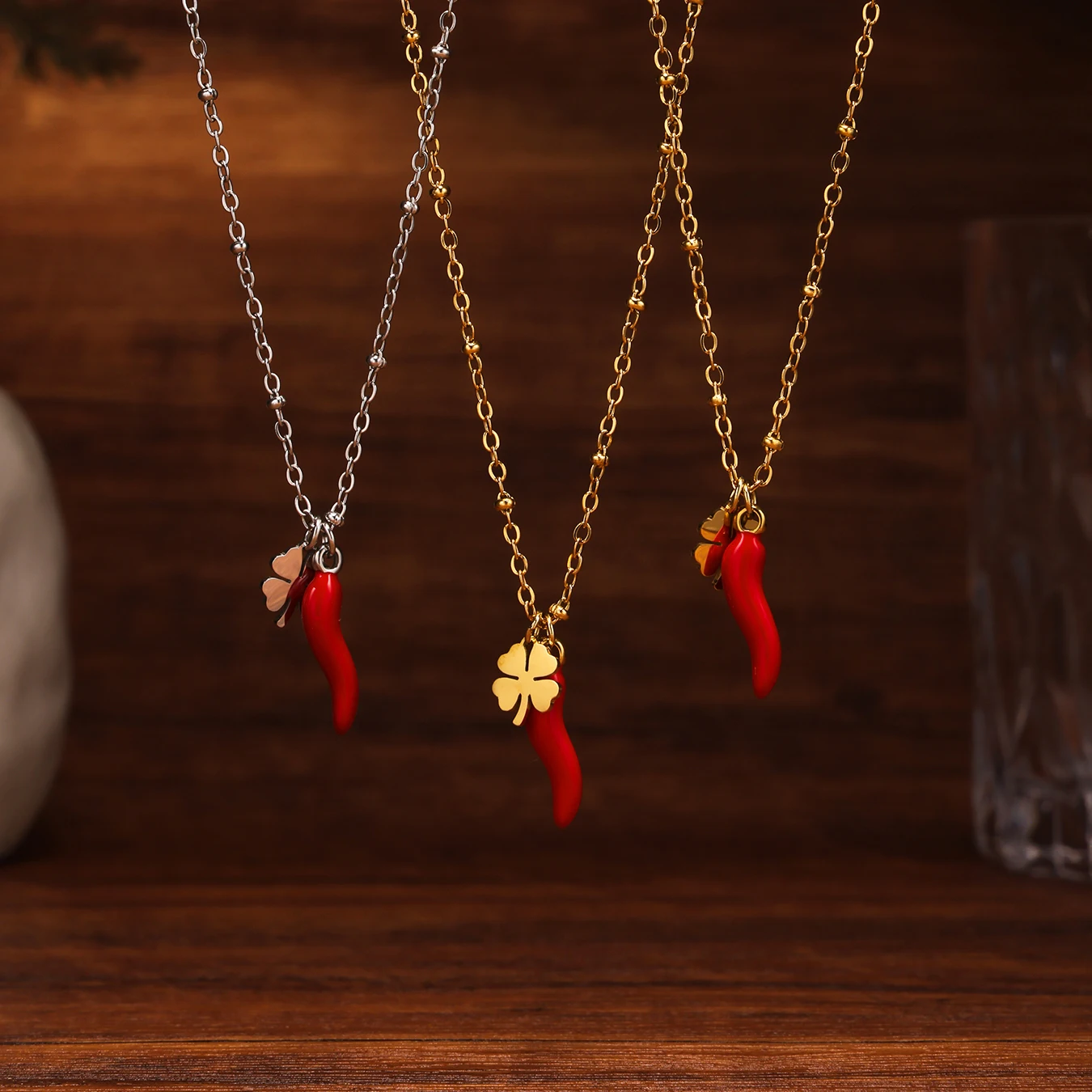 Chili-Anhänger, niedliche Halskette, Armband für Frauen, Edelstahl, vergoldet, wasserdichte Kette, weibliches Mädchen, Schmuck, Geschenk – Detail 13