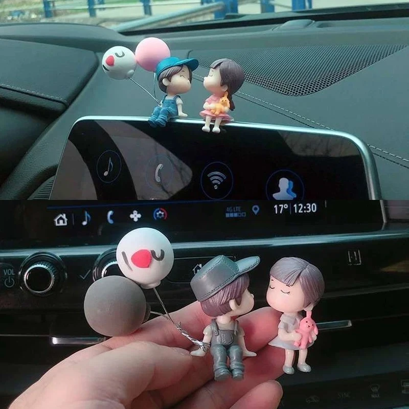 Car Interior Dashboard Decoration Cute Cartoon Couple Balloon Figurine Action Figure for Girls Gift Accessory