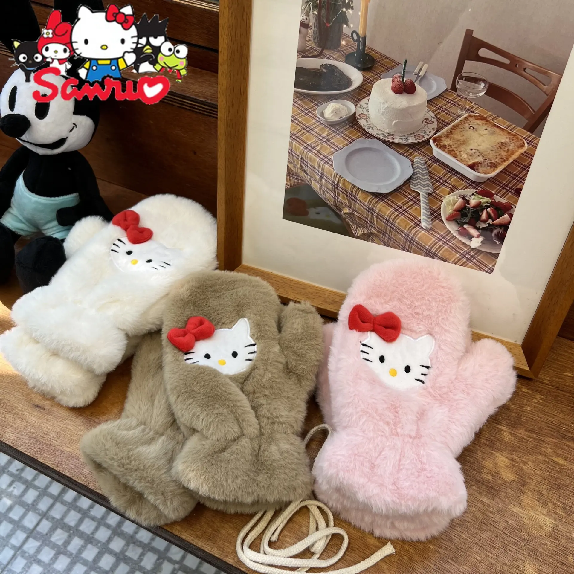 Sanrio Hello Kitty Bow Plush Gloves Full Finger Riding Thick Student Halter Gloves Warm Thickened Student Anime Knitted Gloves