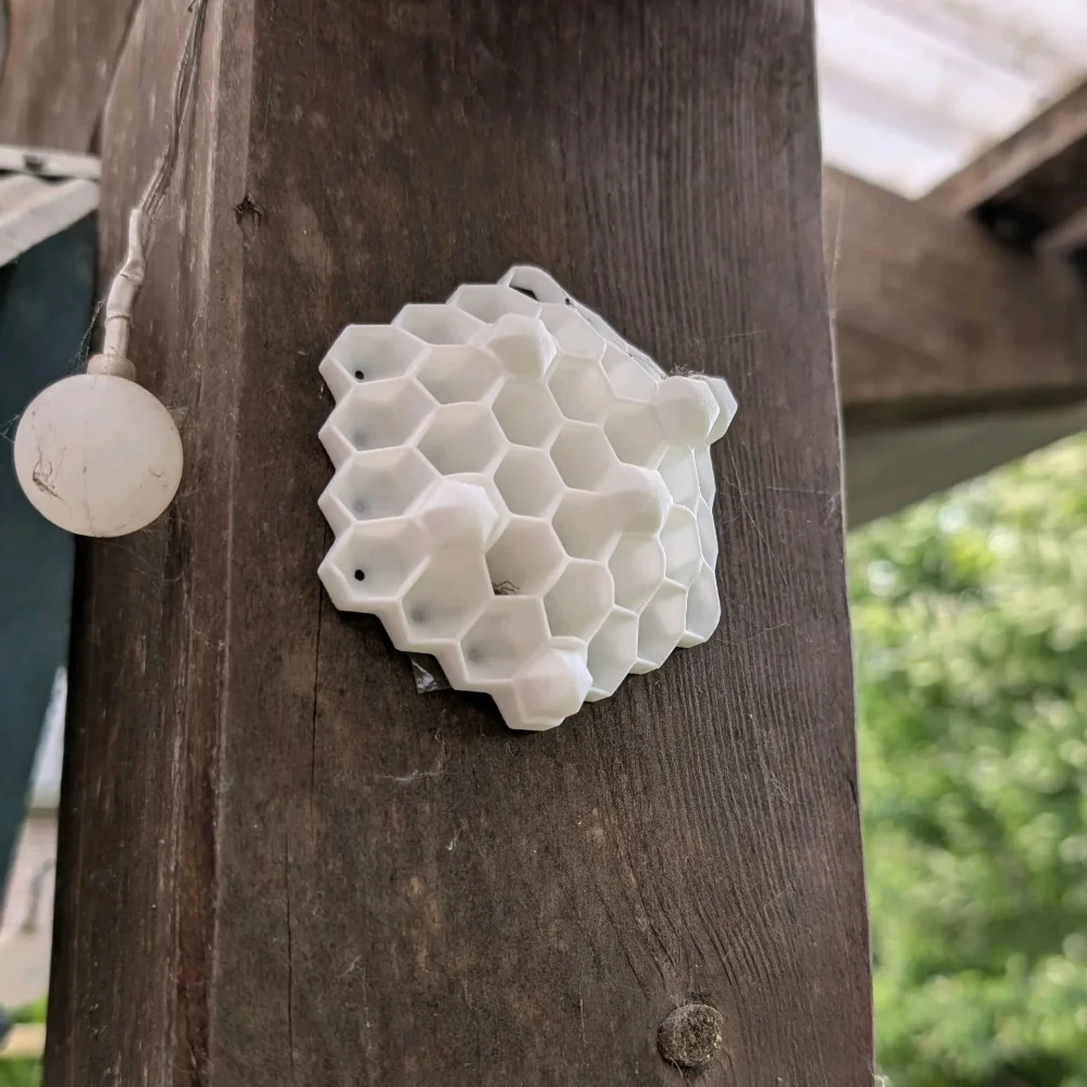 Durable Plastic Wasp Deterrent (1Pc), Realistic Hanging Wasp Repellent, Effective Outdoor Garden Pest Control, No Batteries