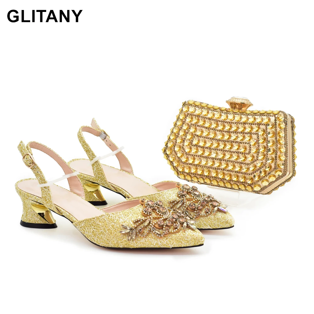 

Новое поступление 2024, элегантная женская обувь с острым носком, искусственная вышивка, дизайнерская итальянская обувь и сумки, подходящий комплект