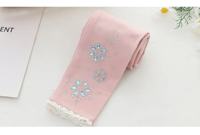 Spitzen-Strumpfhose mit Strasssteinen_16.jpg