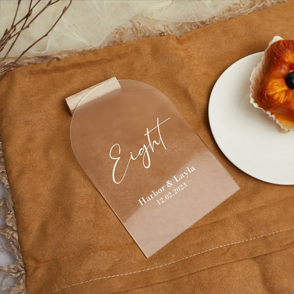 서리로 덮은 아치형 아크릴 웨딩 사인, 나무 베이스 포함, DIY 빈 아크릴 테이블 번호 카드, 스탠드 홀더 포함, 이벤트 및 파티, 바