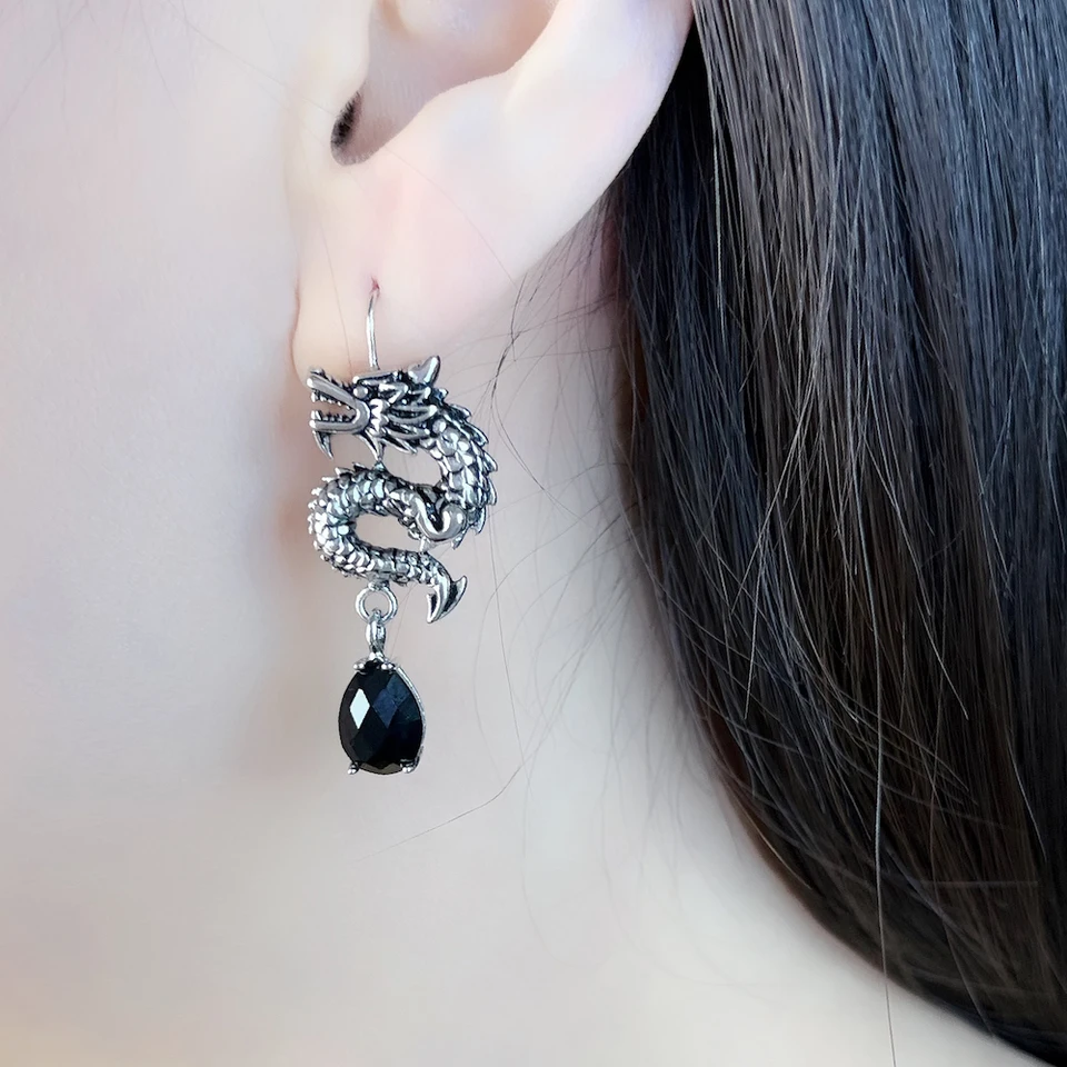 Orecchini a forma di drago in argento Sterling, Argento sterling