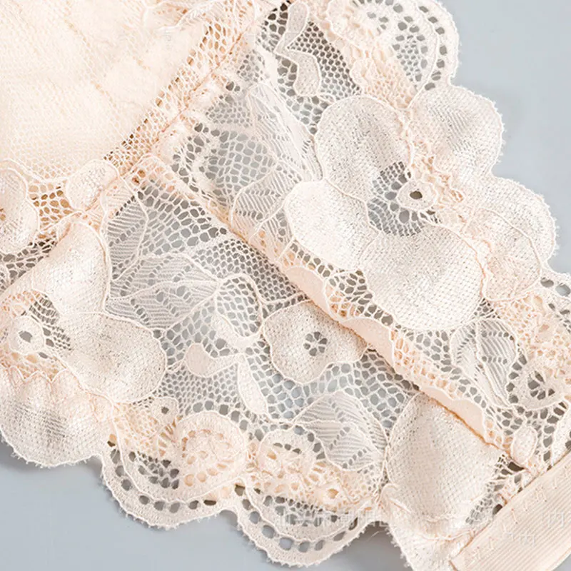 2021 Female Summer Crop Tank Top Women Fashion Deep V Lace Bras Embroidery Floral Tank Top Bra Wrapped Chest Camisole Padded Bra