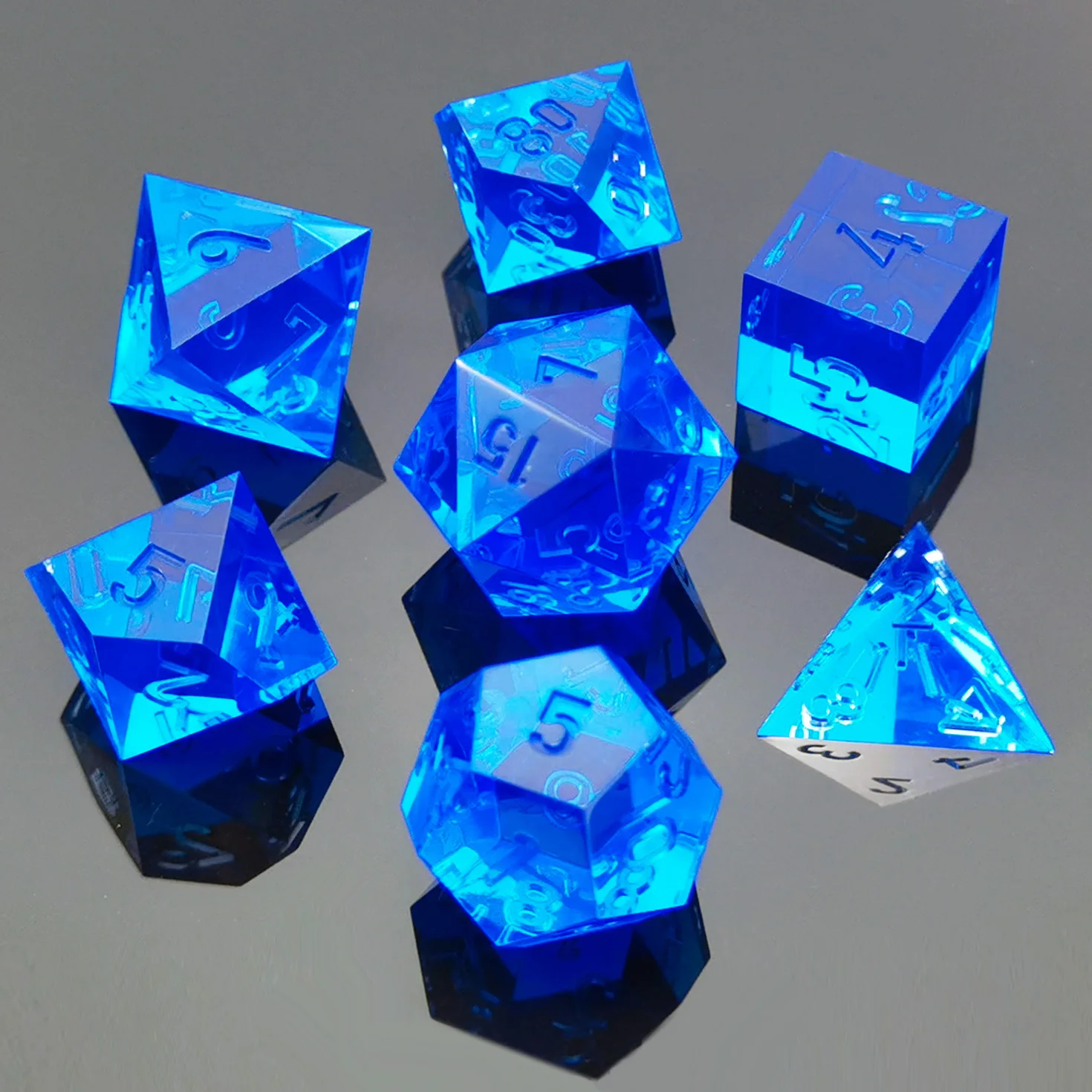 Bescon Crystal Clear Unpainted Sharp Edge DND Dice Set of 7 Razor Edged Polyhedral D&D Dice Set for Role Playing Games spindown dice set