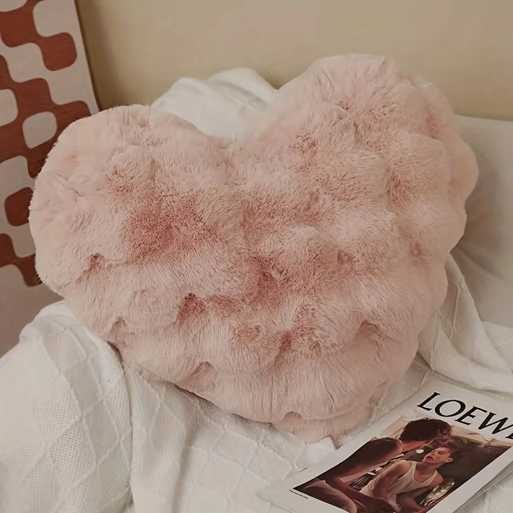 A Stylish Heart-Shaped Faux Fur Pillow - Machine Washable, Multi-Purpose 3D Bubble Velvet Decorative Cushion, Filled With 5