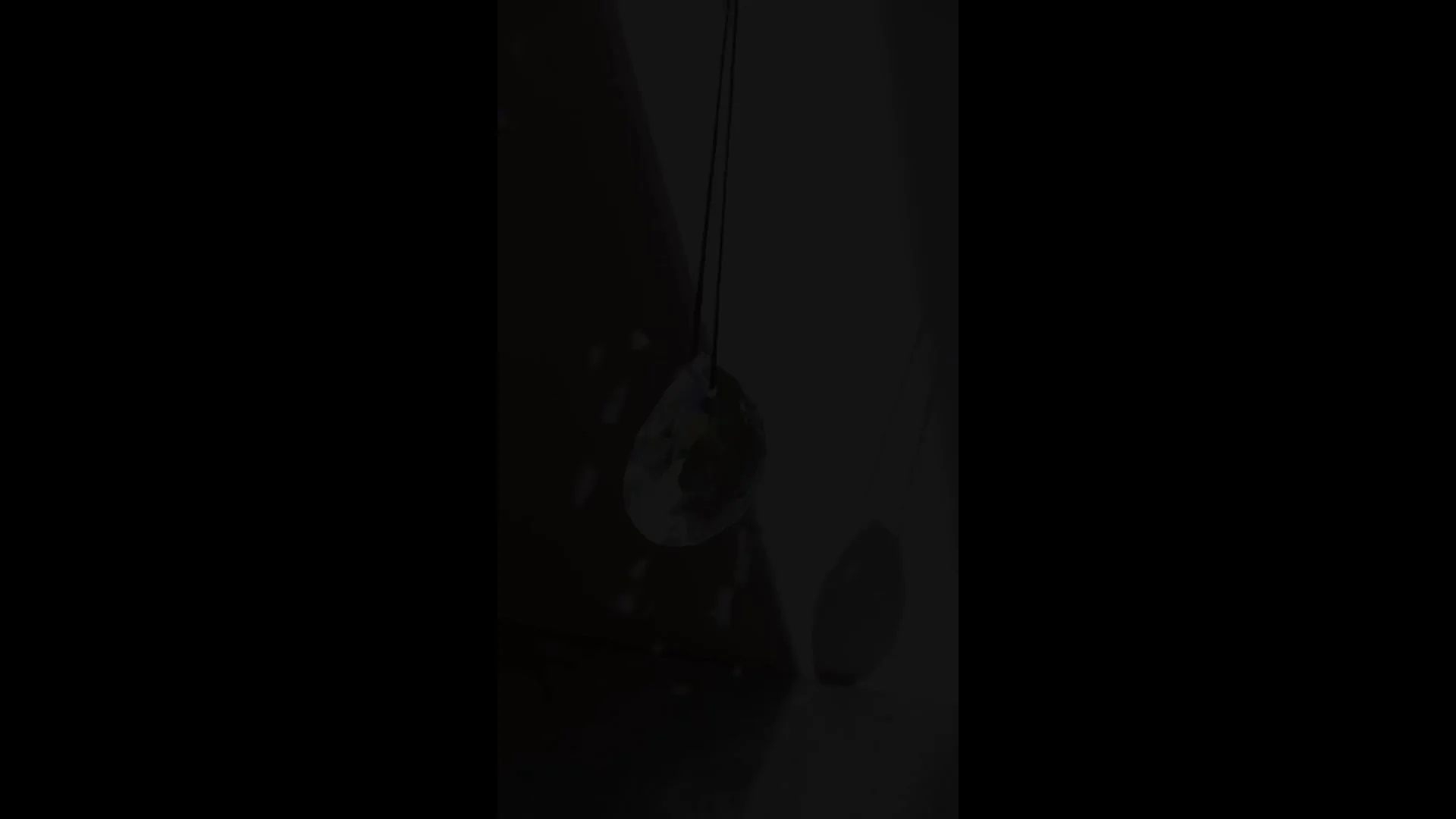 MerryNine Pisma di cristallo per prisma del sole, ciondolo arcobaleno, prismi di cristallo da appendere per finestra, feng shui, idea regalo, trasparente, 40 mm, 2 pezzi