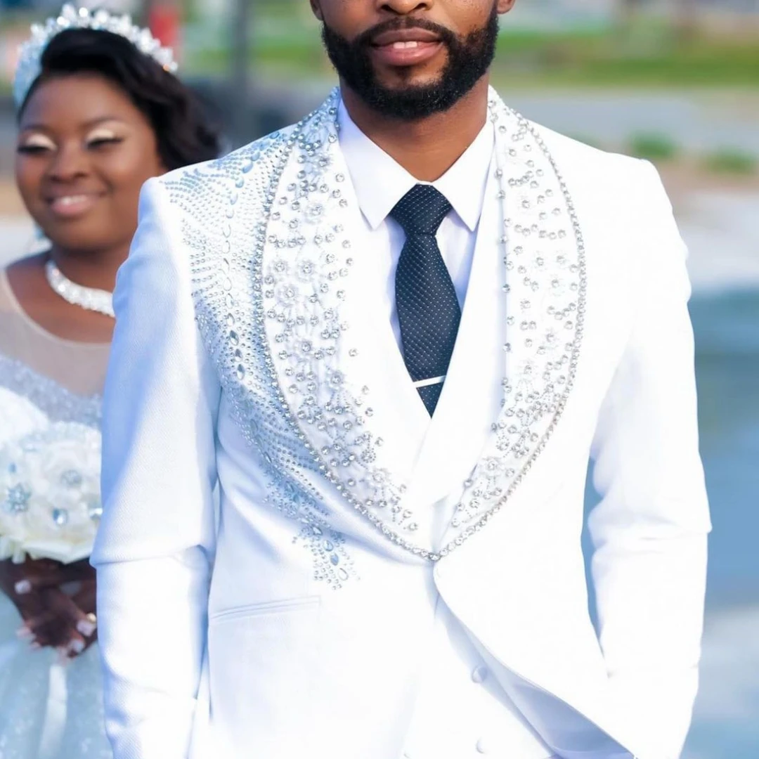 Luxury 3 Pieces Blazer Vest Pants Men Suits One Button Wide Lapel Formal Prom Beads Diamonds Wedding Groom Plus Size Tailored