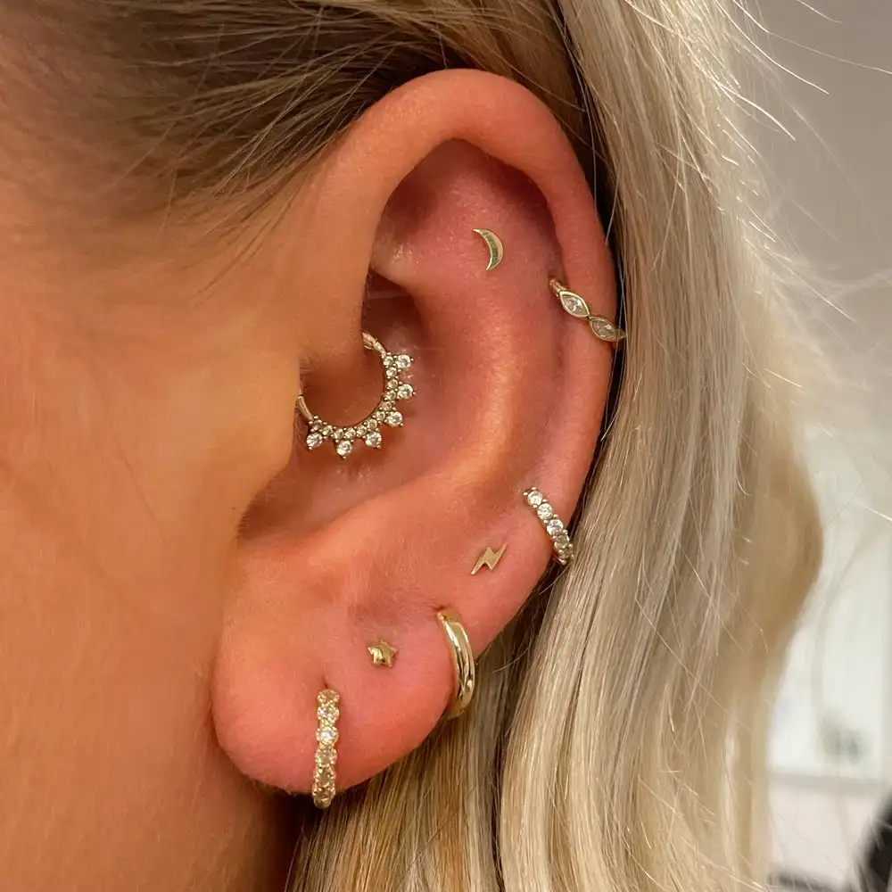 Flat Piercing: The Complete Guide | Assolari