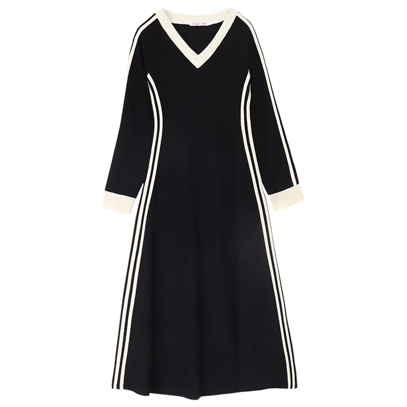 

Женское облегающее платье с V-образным вырезом и длинными рукавами