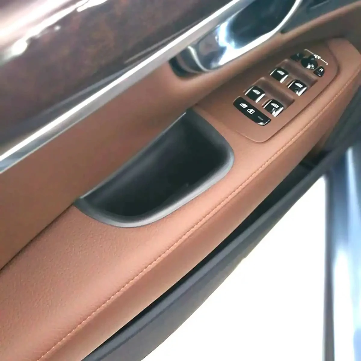  S90 ¦ , S90 V90CC  Ư V90CC ¦ ڵ Ȱ  ׸