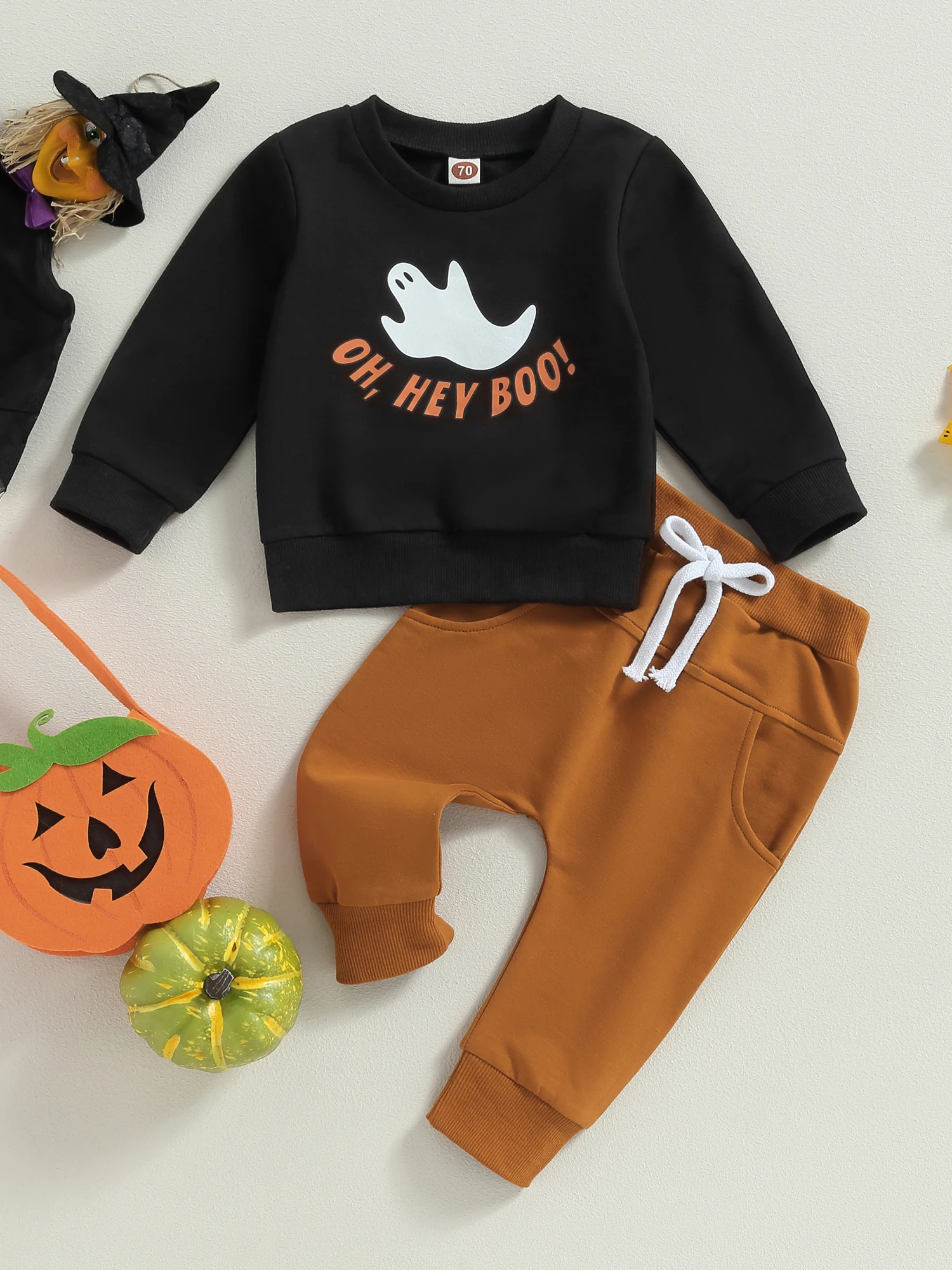 

Cute Infant Halloween Costume Set with Pumpkin Print Romper and Cozy Hat for Baby s First Fall Celebration