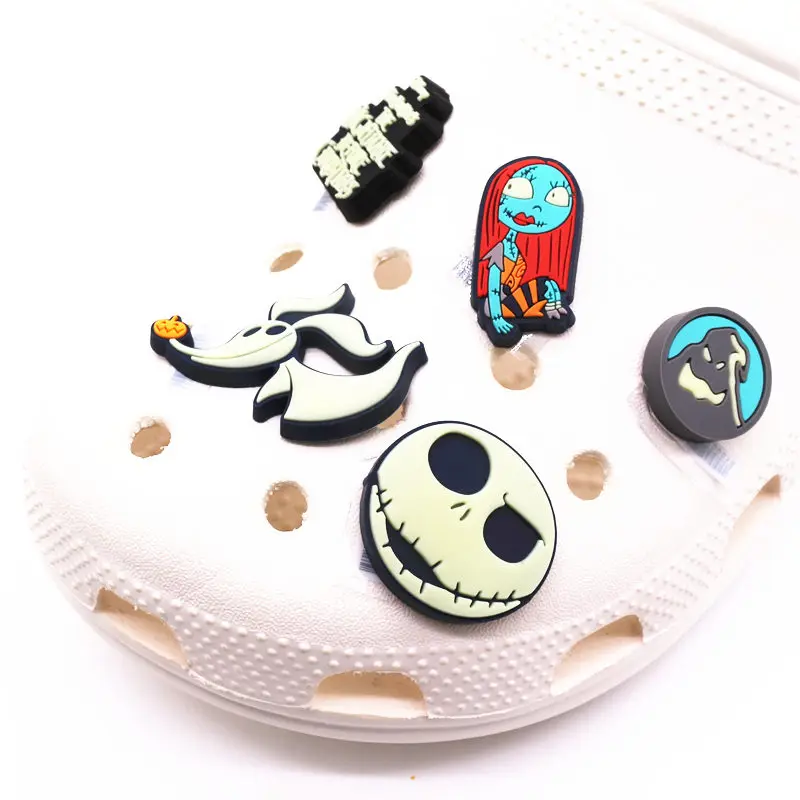 1Pcs Pumkin Ghost Skull Jack Queen Terrible Castle PVC Shoe Charms Shoes  Decorations for Croc Jibz Wristbands Party Gift