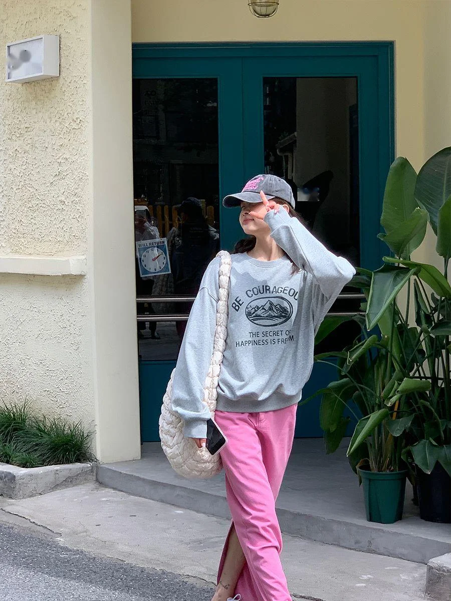 Thick and fluffy loose fit slimming hoodie for womenversion oversize_voghion.com