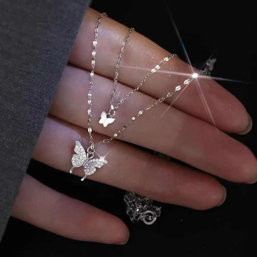 Double Layer Shiny Butterfly Necklace Exquisite Classic Small Pendant Necklace Jewelry Light Luxury Clavicle Chain Ladies Gift 3