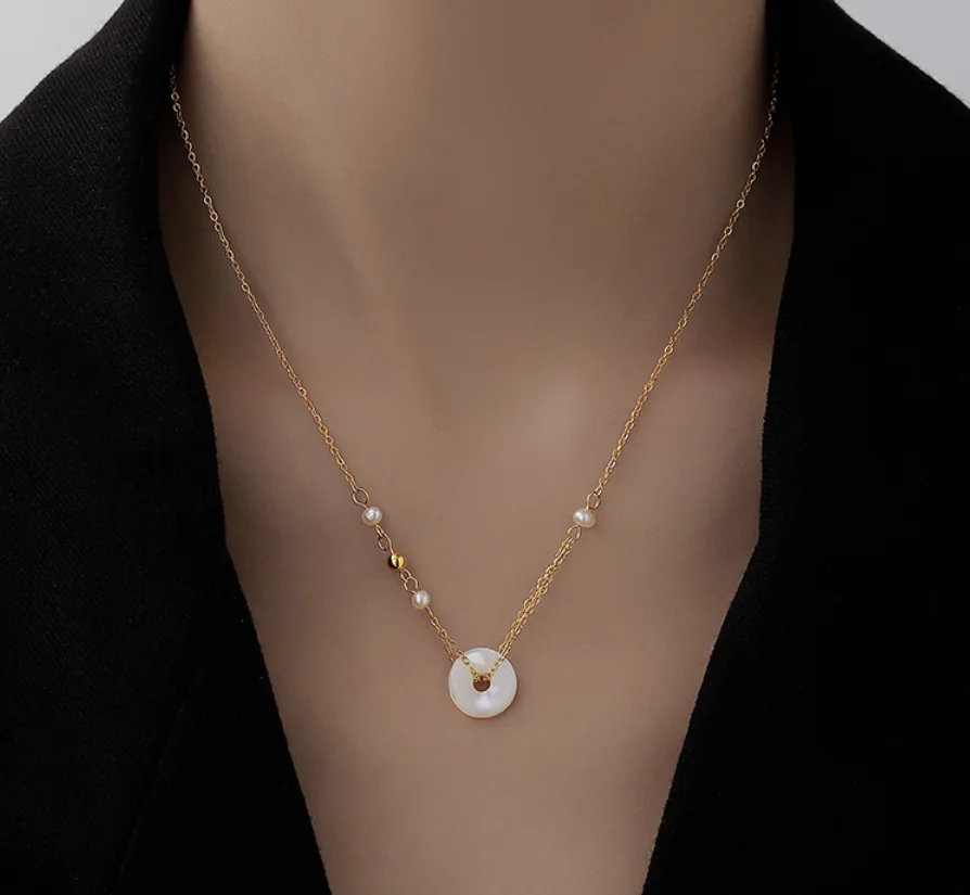 Simple Chinese style safety buckle pendant pearl titanium steel non fading Necklaces Fashion Jewelry