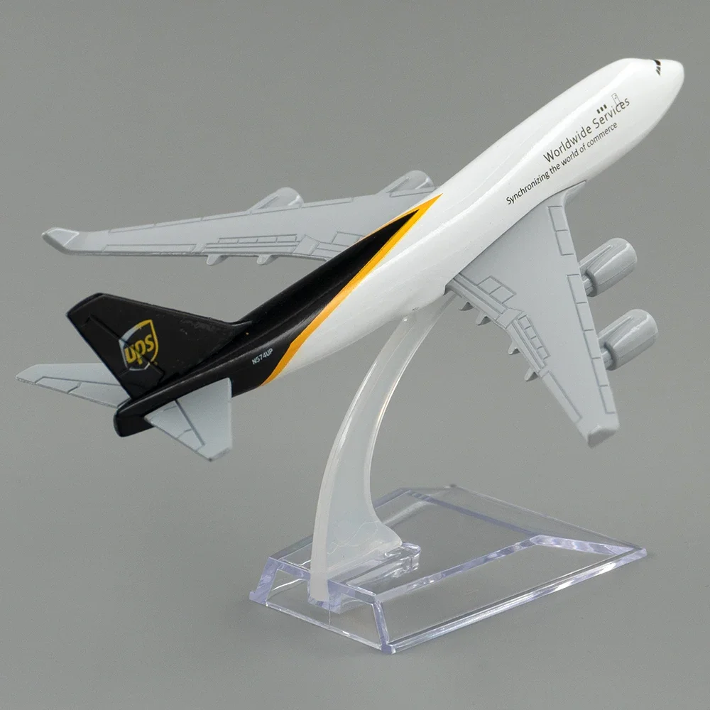 1/400 Scale Alloy Aircraft Boeing 747 UPS Cargo Aircraft 16cm