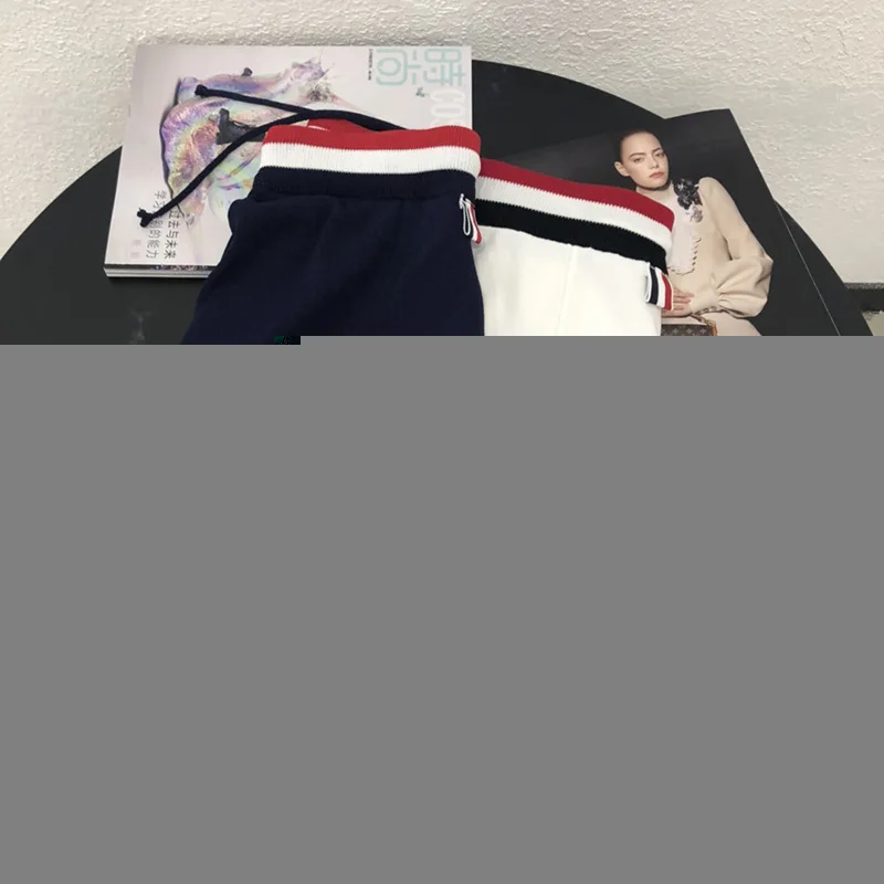 Рисунок 5 - Шорты женские трикотажные контрастные