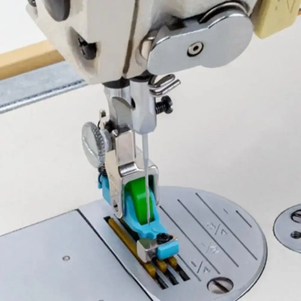 Plastic Wheel Zipper Guide Roller Presser Foot for Industrial Sewing