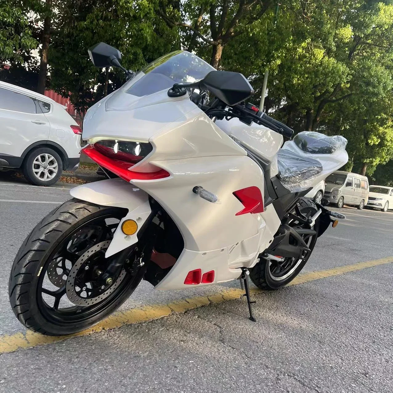 Cheap Price Hot Sale 15000w Motor New Model Racing Electric Motorcycle For Adults GPS Speed 160-180KMP